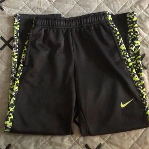 Nike boys pants